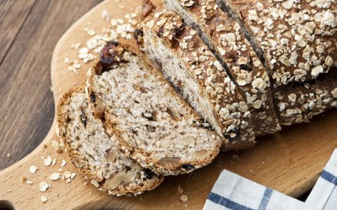 Celozrnný chlieb